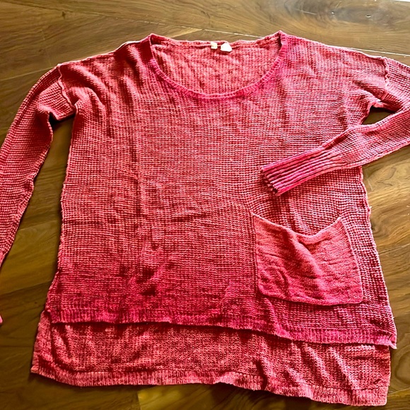 Anthropologie waffle long sleeve red ombré size small 🌹♥️ - Picture 1 of 5